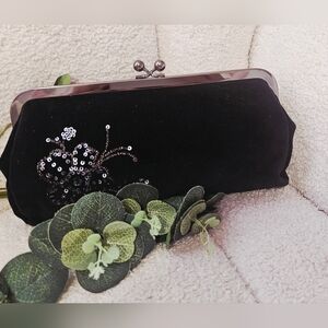 Express Velvet Kisslock Clutch